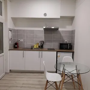saint-etienne-studio-lot-5.midi-pyreneeshotels.com/