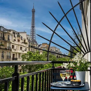 فندق Le Cercle Tour Eiffel, باريس
